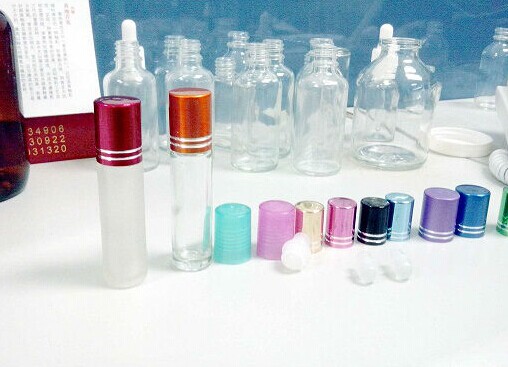 Cosmetic glass bottle Roll-On Bottles