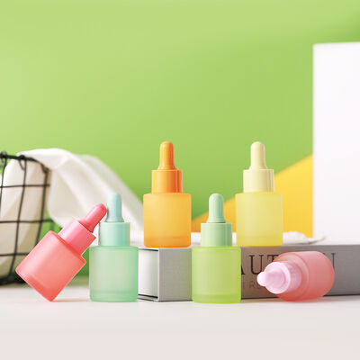 Quality  20ml Macaron colorful semi-permeable matte essential oil bottle, essence concentrate serum dropper bottle factory